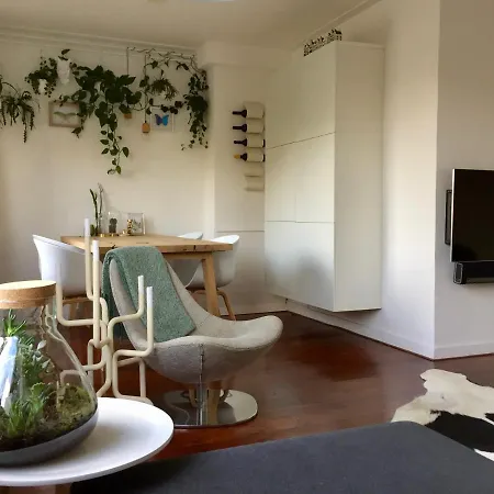Amsterdam: Supermooi Tweekamer-appartement *
